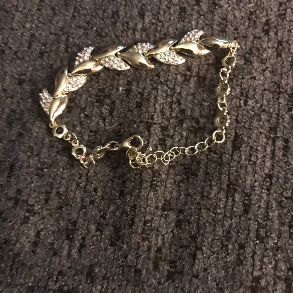 Woman’s bracelet